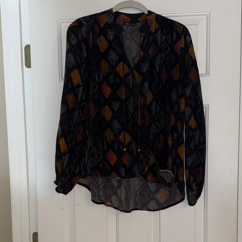 APNY Geometric Patterned Hi-Lo Blouse